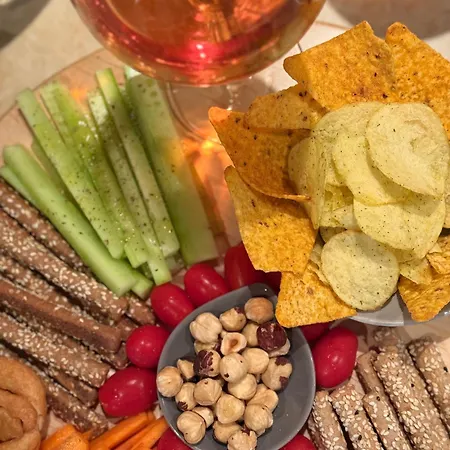 Nyaraló Lidori Mani Achilio