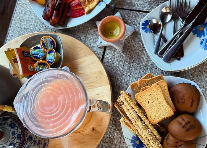 Lidori Mani بيت للعطل