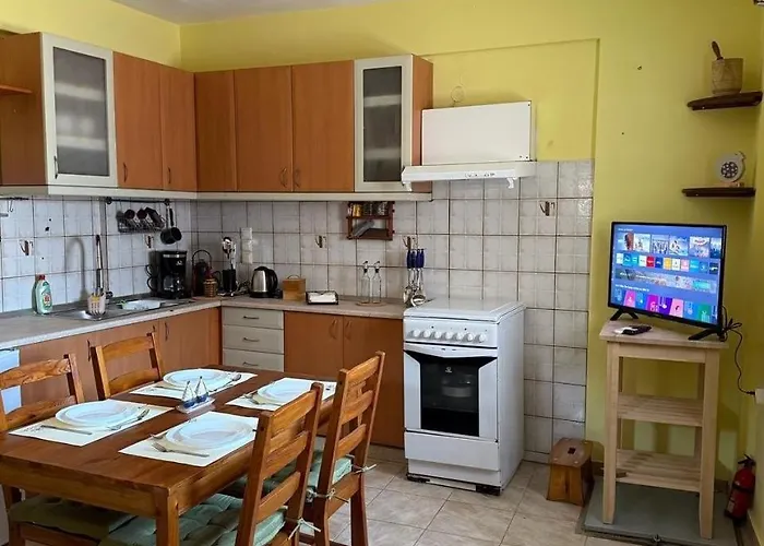 Lidori Mani بيت للعطل